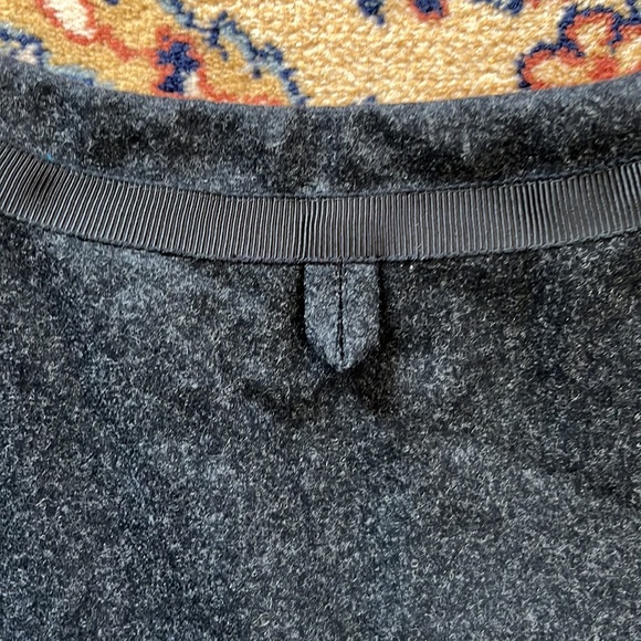 Women's Black Fleece by Thom Browne cropped wool jacket like new condition - Picture 4 of 5